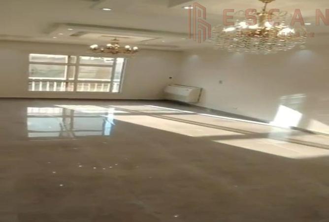 8434392 - Property Main Image