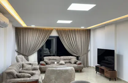 شقة - 3 غرف نوم - 3 حمامات للبيع في فيفث سكوير - التجمع الخامس - مدينة القاهرة الجديدة - القاهرة