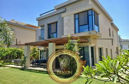 فيلا - 5 غرف نوم - 6 حمامات للبيع في كريك تاون - التجمع الاول - مدينة القاهرة الجديدة - القاهرة