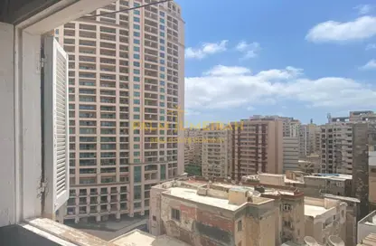 شقة - 2 غرف نوم - 1 حمام للبيع في شارع الكازينو - سان ستيفانو - حي شرق - الاسكندرية
