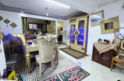 شقة - 3 غرف نوم - 2 حمامات للبيع في شارع محمود العيسوي - ميامي - حي اول المنتزة - الاسكندرية