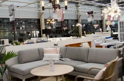 Show Room - Studio - 2 Bathrooms for rent in One Ninety Mall - South Teseen St. - The 5th Settlement - New Cairo City - Cairo