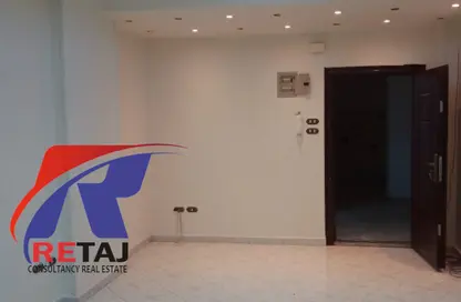 Apartment - 3 Bedrooms - 1 Bathroom for sale in Abbas Al Akkad St. - 1st Zone - Nasr City - Cairo
