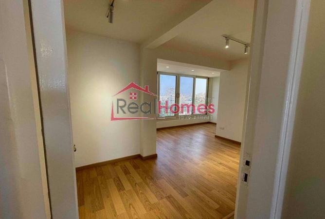 8064363 - Property Image 3