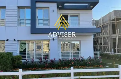 Apartment - 3 Bedrooms - 3 Bathrooms for sale in The Waterway View - 90 Street - The 5th Settlement - New Cairo City - Cairo
