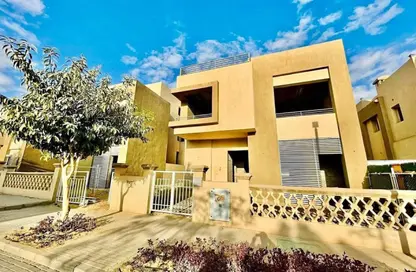 منزل مزدوج - 5 غرف نوم - 6 حمامات للبيع في جولف فيوز - طريق مصر اسكندرية الصحراوي - مدينة 6 أكتوبر - الجيزة