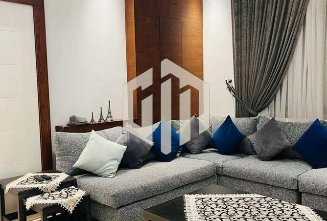 8392010 - Property Image 3