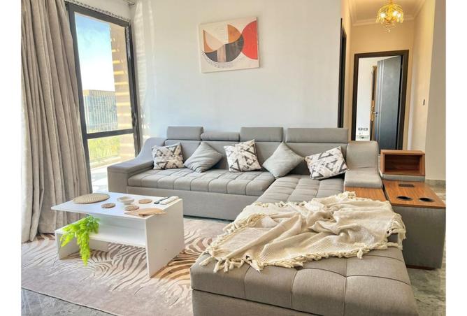 8027874 - Property Image 2