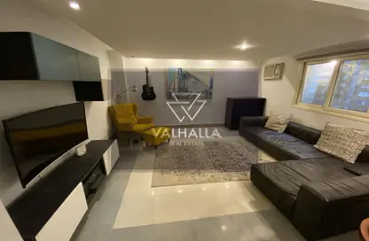 شقة - 2 غرف نوم - 2 حمامات للايجار في شارع محمد مظهر - الزمالك - القاهرة شقة - 2 غرف نوم - 2 حمامات للايجار في شارع محمد مظهر - الزمالك - القاهرة