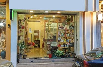 محل تجاري - استوديو - 1 حمام للبيع في شارع محمد درويش الديب - كفر عبده - رشدي - حي شرق - الاسكندرية