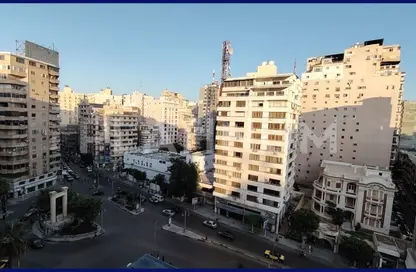 شقة - 3 غرف نوم - 2 حمامات للبيع في شارع مصطفي فهمي - جليم - حي شرق - الاسكندرية