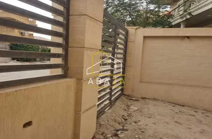 Villa - 7 Bedrooms - 4 Bathrooms for sale in Zeraeyin Compound - 6 October Compounds - 6 October City - Giza
