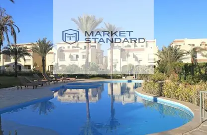 فيلا - 4 غرف نوم - 5 حمامات للبيع في الباتيو - الطريق الدائري - مدينة 6 أكتوبر - الجيزة