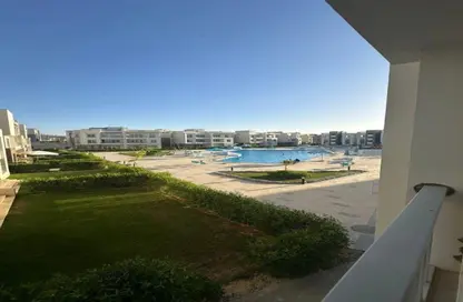 شاليه - 2 غرف نوم - 2 حمامات للبيع في سي فيو - راس الحكمة - الساحل الشمالي