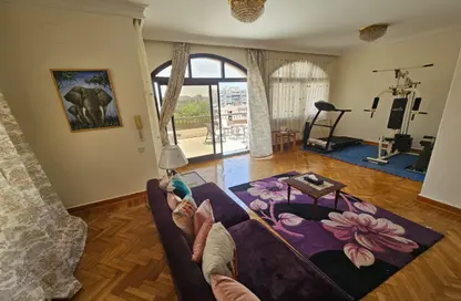 Penthouse - 4 Bedrooms - 3 Bathrooms for sale in Sarayat Al Maadi - Hay El Maadi - Cairo