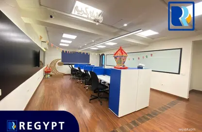 Office Space - Studio - 5 Bathrooms for rent in Degla Square - Degla - Hay El Maadi - Cairo