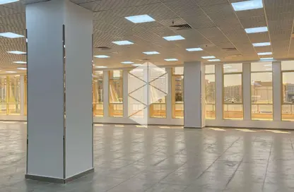 مساحات مكتبية - استوديو - 2 حمامات للايجار في مول ساوث جيت - شارع التسعين الجنوبي - التجمع الخامس - مدينة القاهرة الجديدة - القاهرة