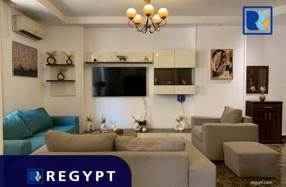 شقة - 2 غرف نوم - 2 حمامات للايجار في شارع 26 يوليو - الزمالك - القاهرة