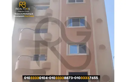 بناية كاملة - 4 غرف نوم - 3 حمامات للبيع في الحي الخامس - مدينة 6 أكتوبر - الجيزة