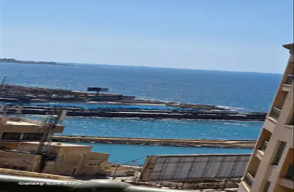 شقة - 2 غرف نوم - 2 حمامات للبيع في سان ستيفانو - حي شرق - الاسكندرية