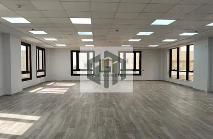 مساحات مكتبية - استوديو - 1 حمام للايجار في شارع مجمع البنوك - شارع التسعين الجنوبي - التجمع الخامس - مدينة القاهرة الجديدة - القاهرة