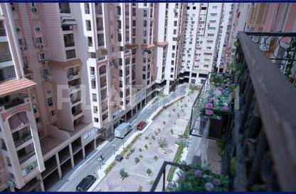 Apartment - 3 Bedrooms - 1 Bathroom for sale in Fahmy Wisa St. - Laurent - Hay Sharq - Alexandria