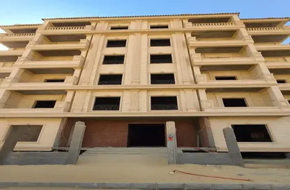 Apartment - 3 Bedrooms - 3 Bathrooms for sale in South Lotus - El Lotus - New Cairo City - Cairo