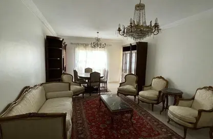 شقة - 3 غرف نوم - 2 حمامات للايجار في شارع يوسف السباعي - الرحاب المرحلة الأولى - الرحاب - مدينة القاهرة الجديدة - القاهرة