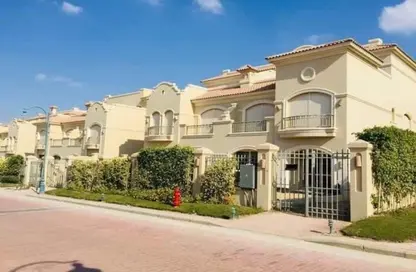 Villa - 3 Bedrooms - 3 Bathrooms for sale in El Patio Oro - 5th Settlement Compounds - The 5th Settlement - New Cairo City - Cairo