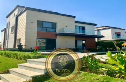 Villa - 3 Bedrooms - 3 Bathrooms for sale in Azzar - 5th Settlement Compounds - The 5th Settlement - New Cairo City - Cairo