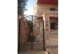 دوبلكس - 5 غرف نوم for للبيع in شارع الامام ابو حنيفة النعمان - الحي السادس - مدينة العبور - القليوبية