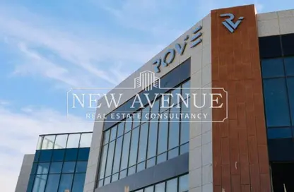 Retail - Studio - 2 Bathrooms for sale in Mountain View iCity - 5th Settlement Compounds - The 5th Settlement - New Cairo City - Cairo