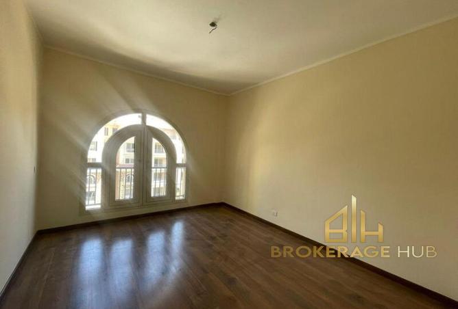 8027875 - Property Image 3
