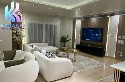iVilla - 4 Bedrooms - 4 Bathrooms for rent in Hyde Park Business District Mall - South Teseen St. - The 5th Settlement - New Cairo City - Cairo