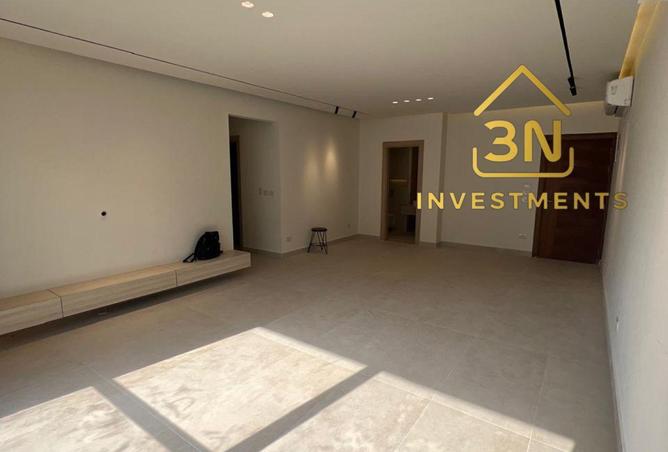 8401977 - Property Image 2