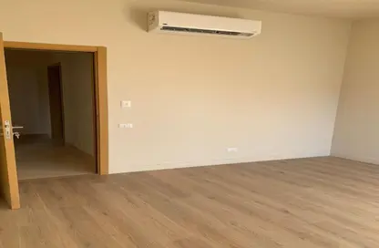 Apartment - 3 Bedrooms - 3 Bathrooms for sale in Vye Sodic - New Zayed City - Sheikh Zayed City - Giza