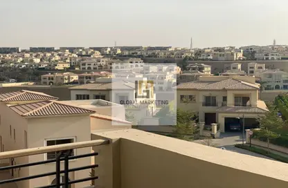 فيلا - 4 غرف نوم - 4 حمامات للايجار في سيليستا هيلز - اب تاون كايرو - المقطم - القاهرة