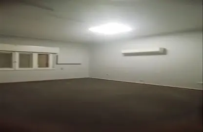 مساحات مكتبية - استوديو - 2 حمامات للايجار في المهندسين - الجيزة