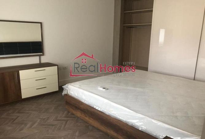 8421882 - Property Image 3