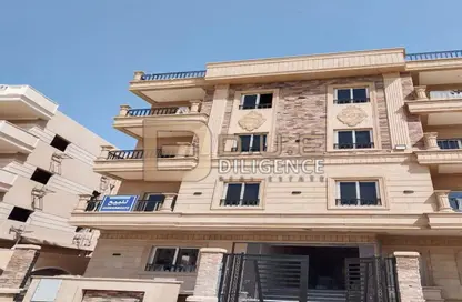 Apartment - 3 Bedrooms - 2 Bathrooms for sale in North Lotus - El Lotus - New Cairo City - Cairo