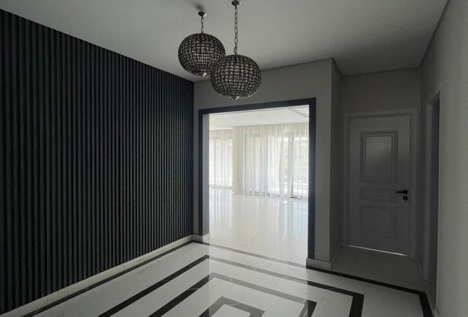 8303950 - Property Image 2