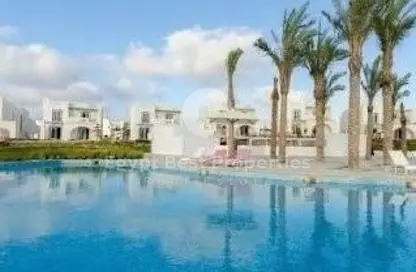 شاليه - 2 غرف نوم - 2 حمامات للبيع في ماونتن فيو راس الحكمة - راس الحكمة - الساحل الشمالي