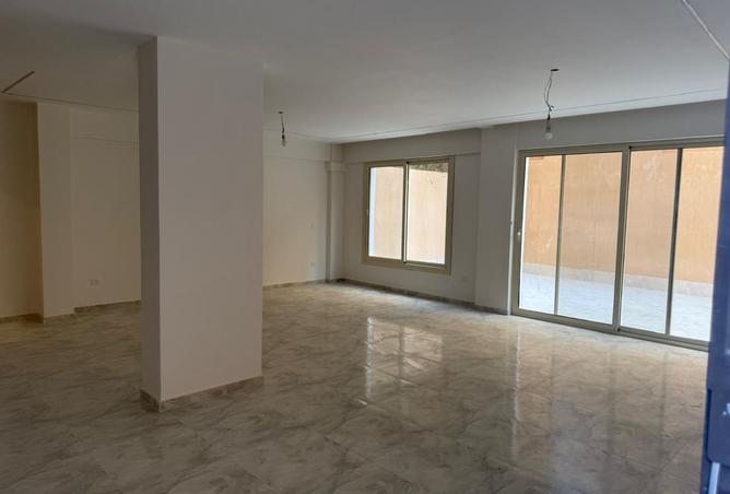 8082209 - Property Image 2