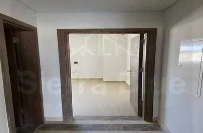Apartment - 2 Bedrooms - 3 Bathrooms for rent in The Sierras - Uptown Cairo - Mokattam - Cairo