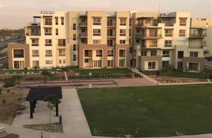 Apartment - 3 Bedrooms - 4 Bathrooms for sale in The Fourteen Golf Residences - Uptown Cairo - Mokattam - Cairo