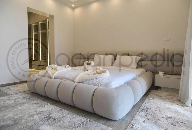 8526502 - Property Image 2