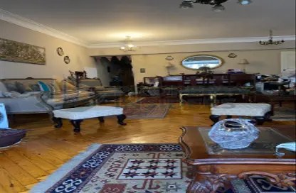 شقة - 3 غرف نوم - 2 حمامات للبيع في شارع عبد المنعم رياض - المهندسين - الجيزة
