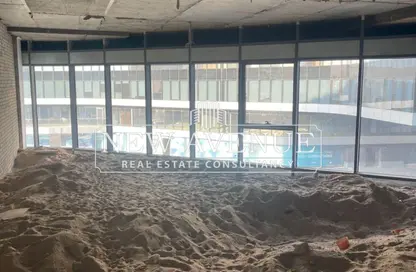 مساحات مكتبية - استوديو - 3 حمامات للايجار في 90 افينيو - المستثمرين الجنوبية - مدينة القاهرة الجديدة - القاهرة