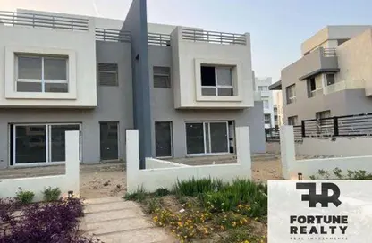 Townhouse - 3 Bedrooms - 3 Bathrooms for rent in Hyde Park - New Cairo City - Cairo