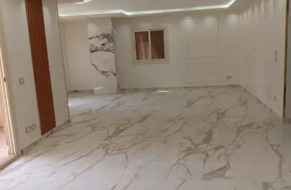 Apartment - 3 Bedrooms - 2 Bathrooms for sale in Asmaa Fahmy St. - Ard El Golf - Heliopolis - Masr El Gedida - Cairo